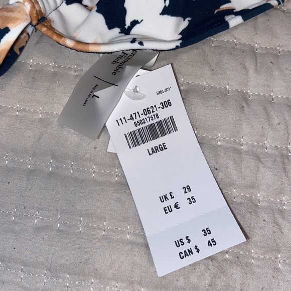 Abercrombie Criss-Cross Halter Triangle Bikini Top in Green and Peach Floral - Picture 2 of 4